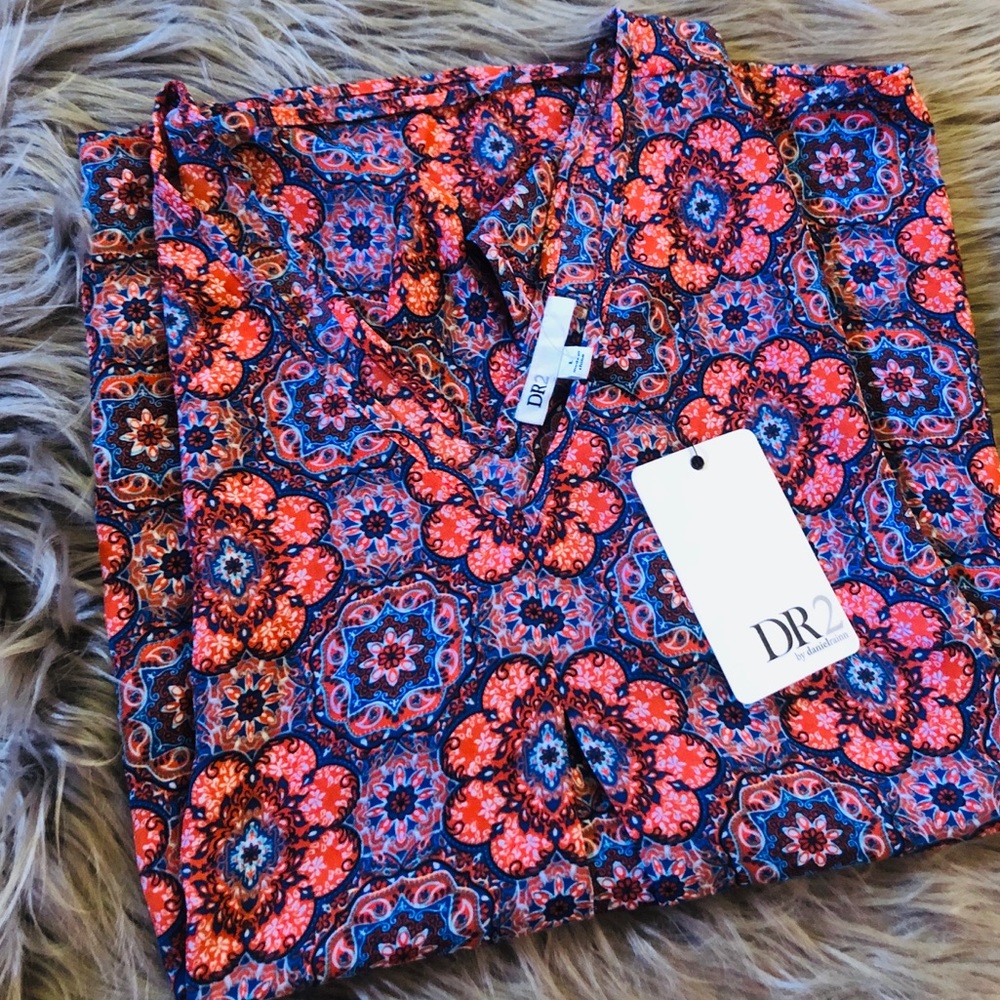 Red Patterned Blouse - Picture 4 of 6